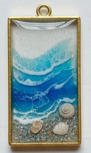 The "Sandy Toes" Pendant